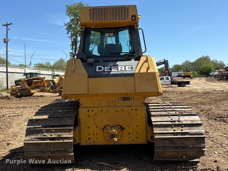 image for item EA7964 2005 John Deere 850J LGP dozer