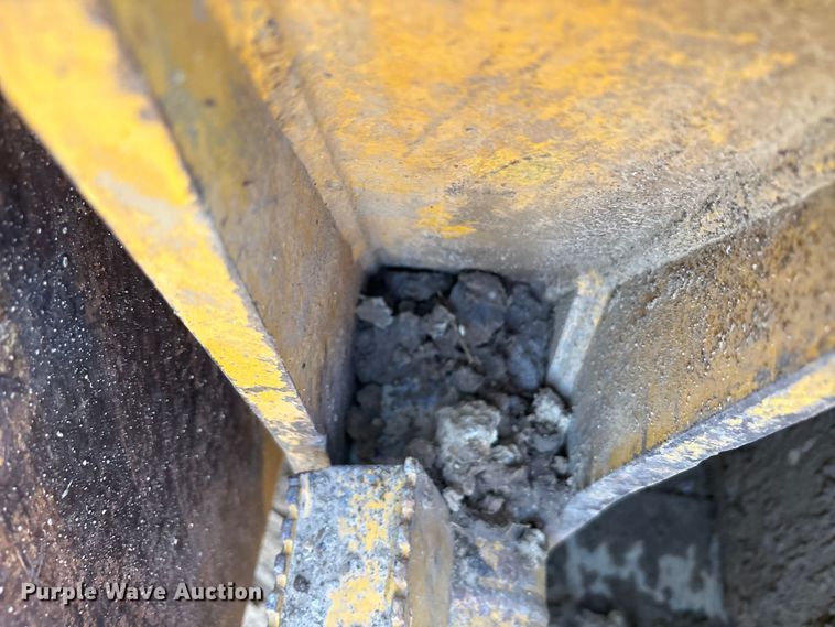 image for item EA7964 2005 John Deere 850J LGP dozer