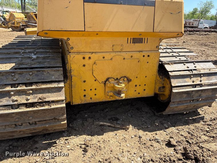 image for item EA7964 2005 John Deere 850J LGP dozer