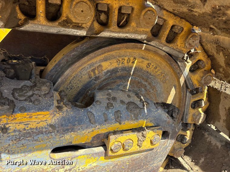 image for item EA7964 2005 John Deere 850J LGP dozer