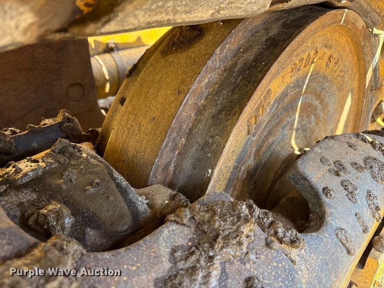 image for item EA7964 2005 John Deere 850J LGP dozer