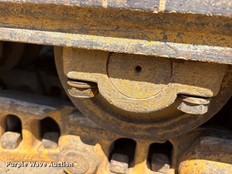 image for item EA7964 2005 John Deere 850J LGP dozer