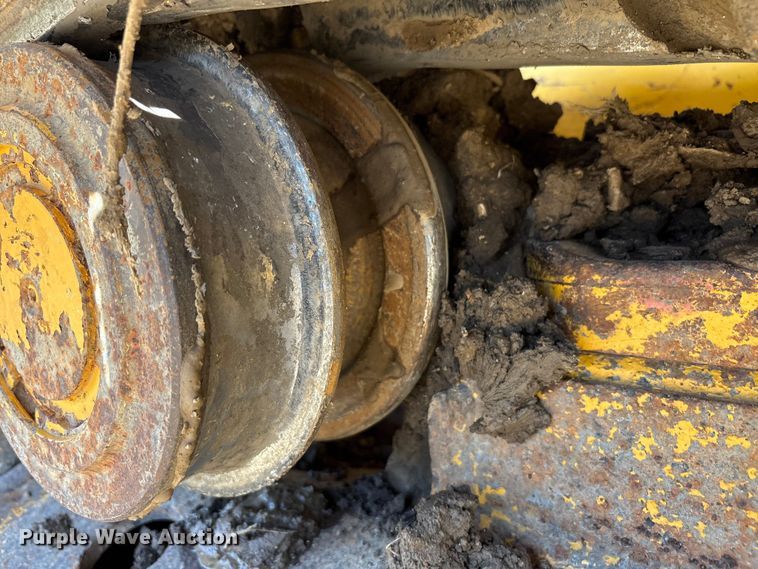 image for item EA7964 2005 John Deere 850J LGP dozer