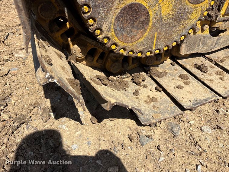 image for item EA7964 2005 John Deere 850J LGP dozer