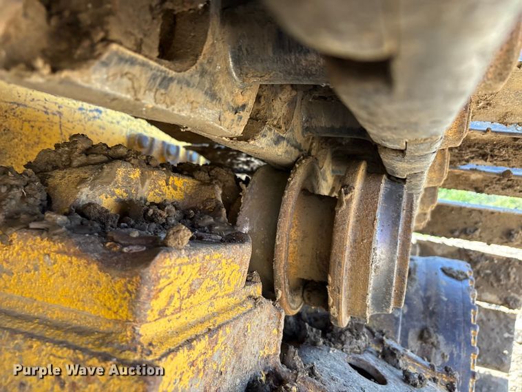 image for item EA7964 2005 John Deere 850J LGP dozer