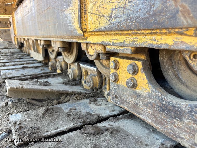 image for item EA7964 2005 John Deere 850J LGP dozer