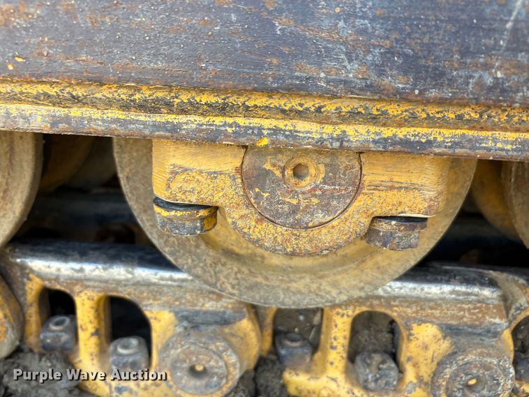 image for item EA7964 2005 John Deere 850J LGP dozer