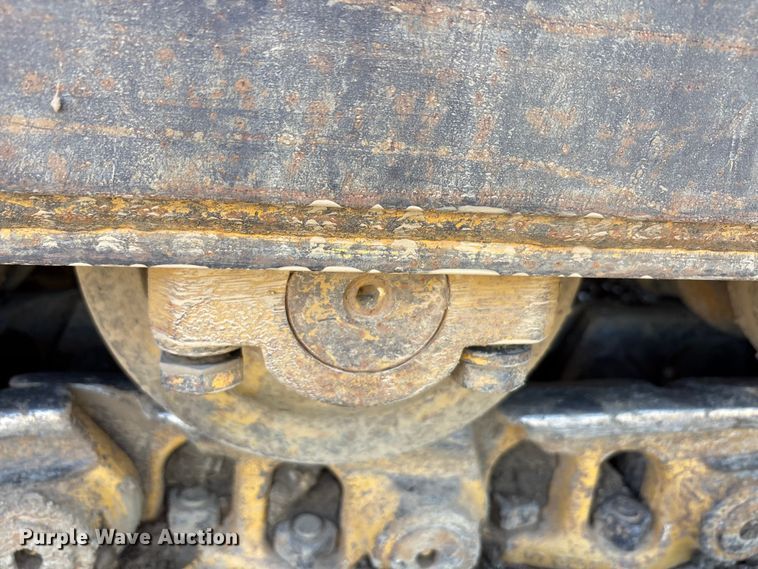 image for item EA7964 2005 John Deere 850J LGP dozer