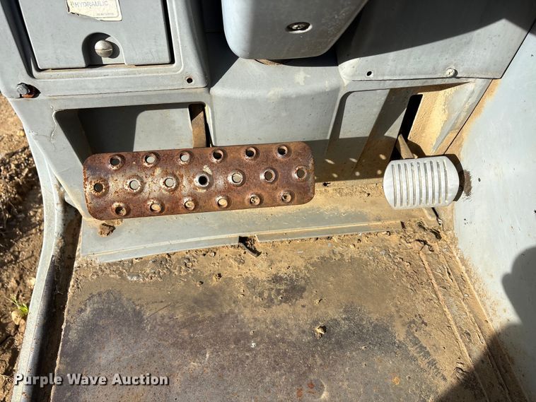 image for item EA7966 Terex GTB-5519 telehandler