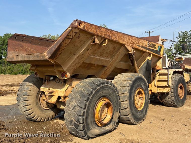 image for item EA7967 1999 Bell B40C articulated haul truck