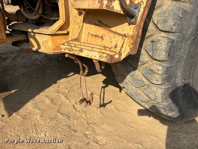 image for item EA7967 1999 Bell B40C articulated haul truck