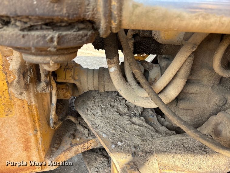 image for item EA7967 1999 Bell B40C articulated haul truck