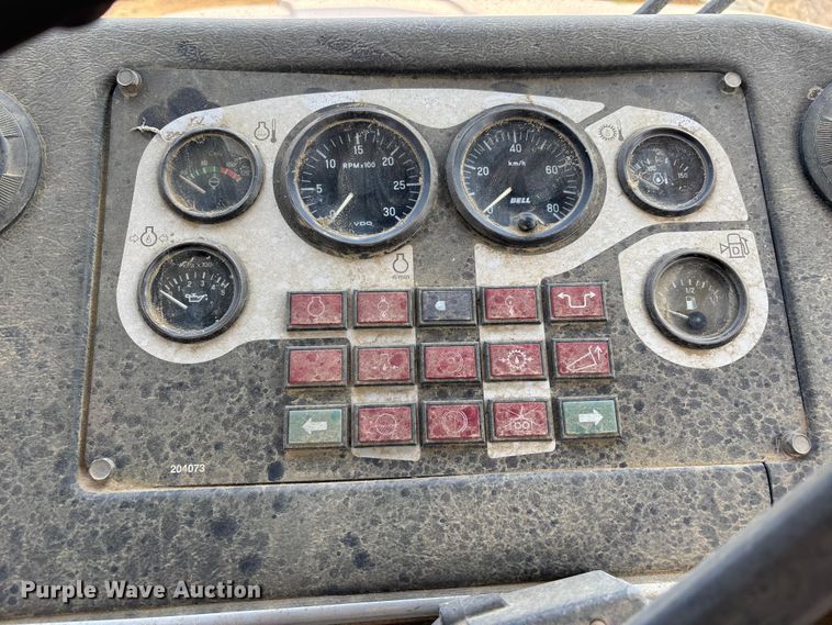 image for item EA7967 1999 Bell B40C articulated haul truck