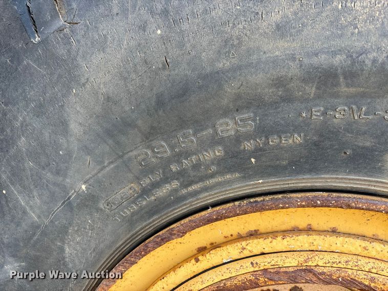 image for item EA7967 1999 Bell B40C articulated haul truck