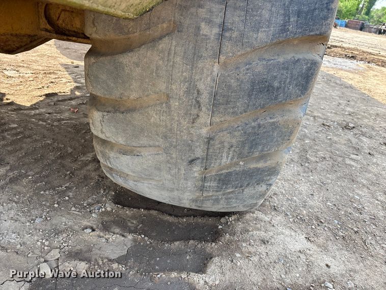 image for item EA7967 1999 Bell B40C articulated haul truck