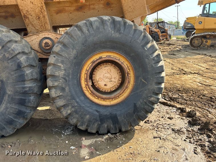 image for item EA7967 1999 Bell B40C articulated haul truck