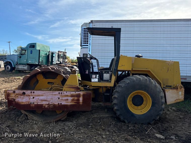 image for item EA7969 1993 Dynapac CA251PDB single drum vibratory roller