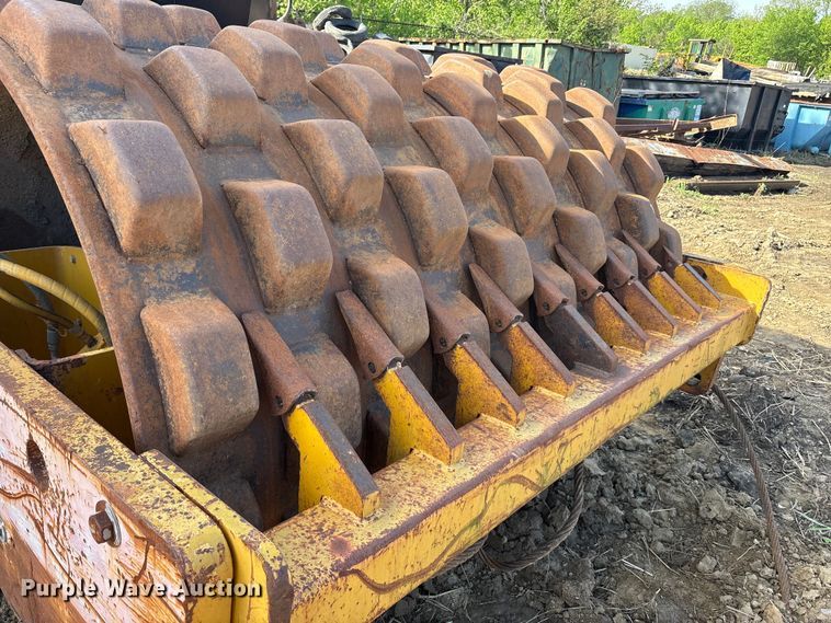 image for item EA7969 1993 Dynapac CA251PDB single drum vibratory roller