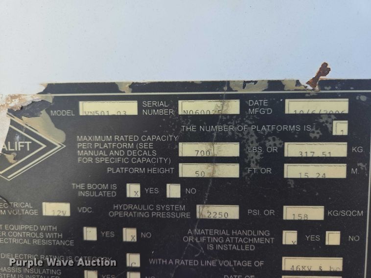 image for item EB1370 2007 Ford F750 Super Duty bucket truck