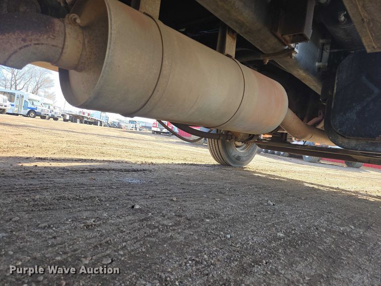 image for item EB1370 2007 Ford F750 Super Duty bucket truck