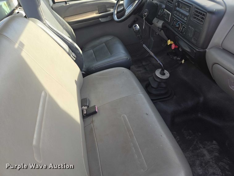 image for item EB1370 2007 Ford F750 Super Duty bucket truck