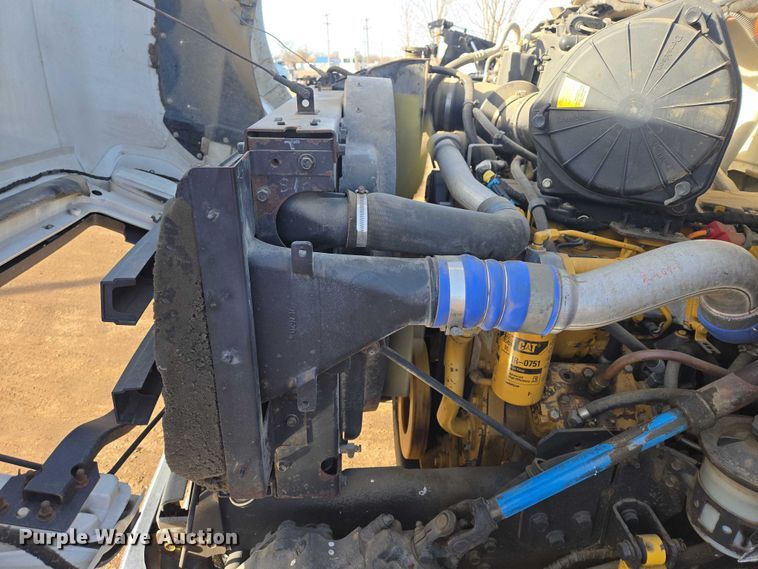 image for item EB1370 2007 Ford F750 Super Duty bucket truck