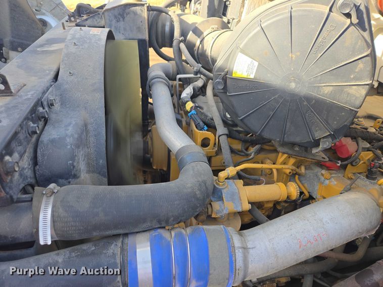 image for item EB1370 2007 Ford F750 Super Duty bucket truck