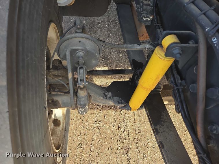 image for item EB1370 2007 Ford F750 Super Duty bucket truck