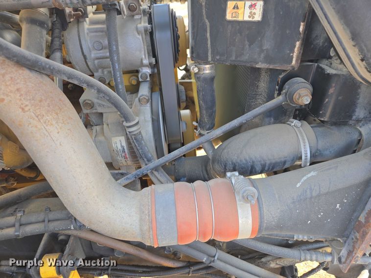 image for item EB1370 2007 Ford F750 Super Duty bucket truck