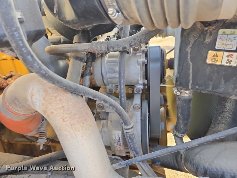 image for item EB1370 2007 Ford F750 Super Duty bucket truck