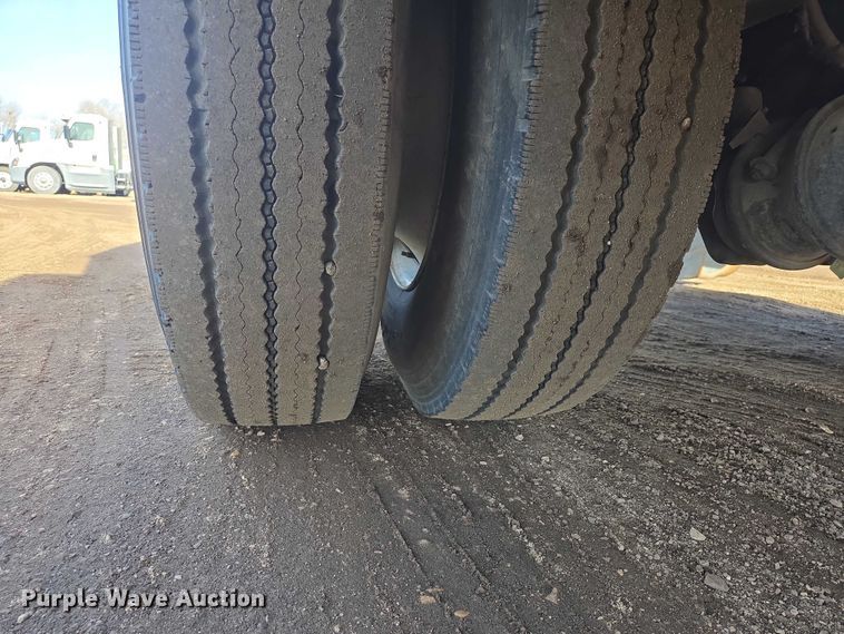 image for item EB1370 2007 Ford F750 Super Duty bucket truck