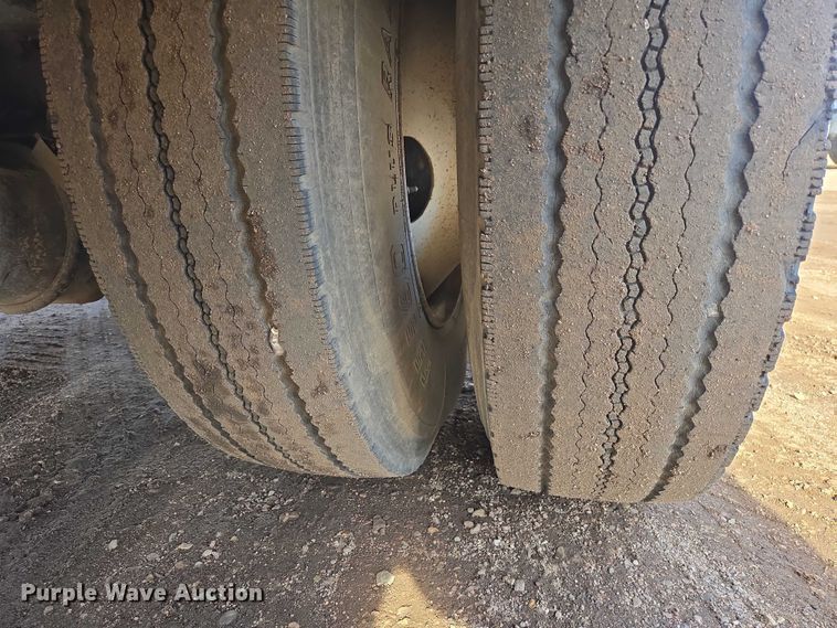 image for item EB1370 2007 Ford F750 Super Duty bucket truck