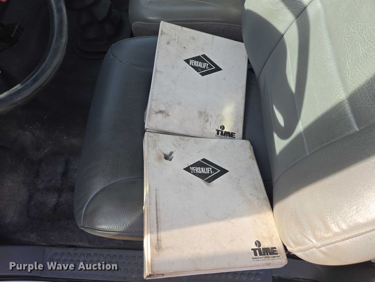 image for item EB1370 2007 Ford F750 Super Duty bucket truck