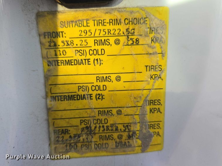 image for item EB1370 2007 Ford F750 Super Duty bucket truck