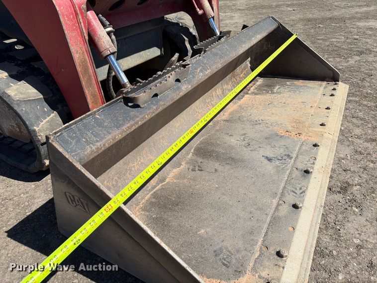 image for item EB1405 2020 Takeuchi TL8 tracked skid steer loader