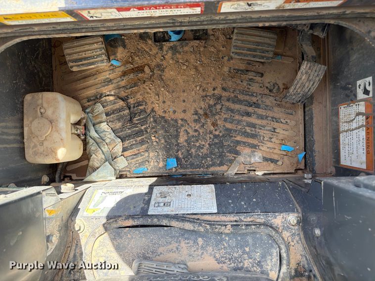 image for item EB1405 2020 Takeuchi TL8 tracked skid steer loader