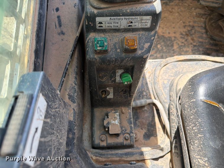 image for item EB1405 2020 Takeuchi TL8 tracked skid steer loader
