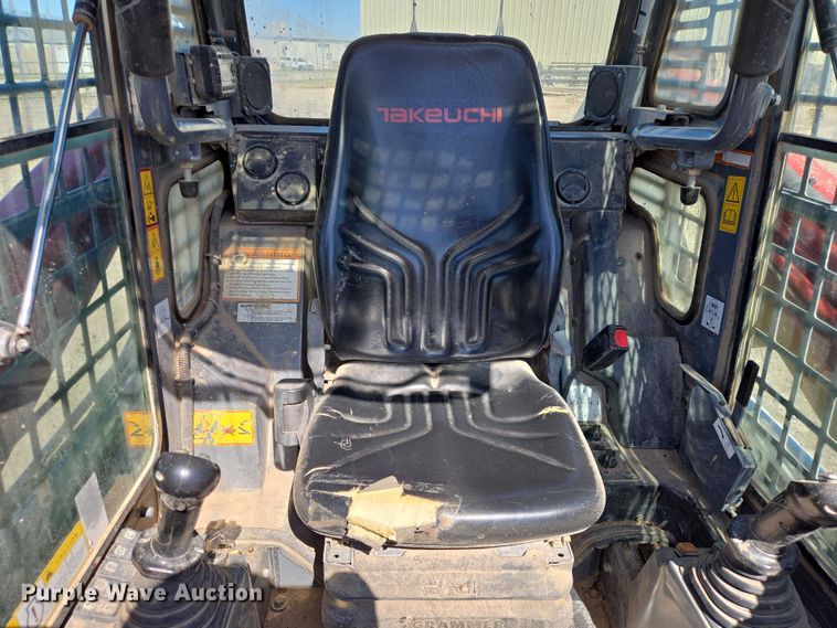image for item EB1406 2020 Takeuchi TL8 tracked skid steer loader