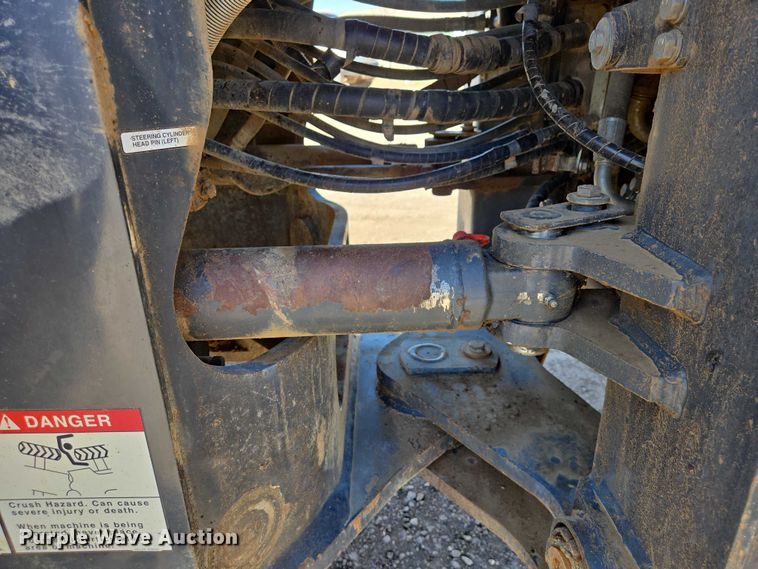 image for item EB1407 2015 Komatsu WA320-7 wheel loader