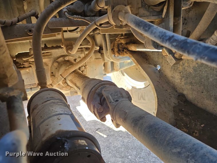 image for item EB1407 2015 Komatsu WA320-7 wheel loader