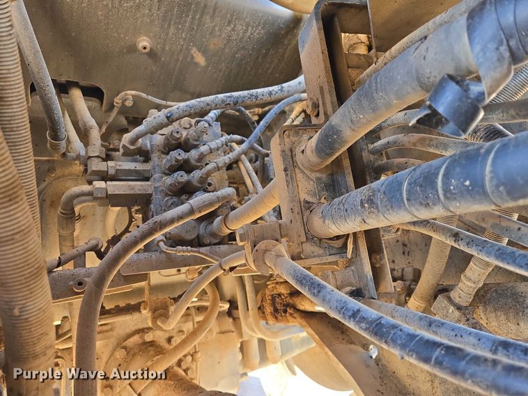 image for item EB1407 2015 Komatsu WA320-7 wheel loader