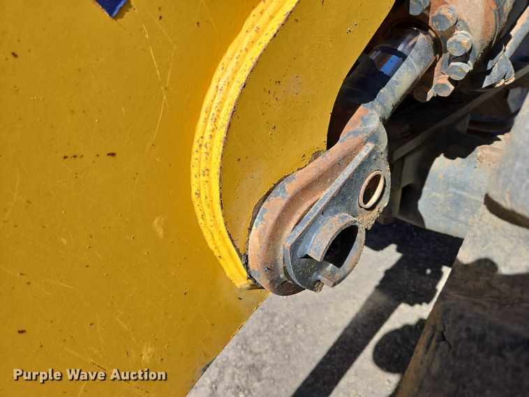 image for item EB1407 2015 Komatsu WA320-7 wheel loader