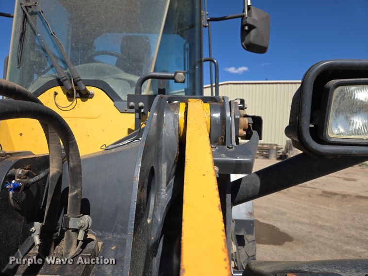 image for item EB1407 2015 Komatsu WA320-7 wheel loader