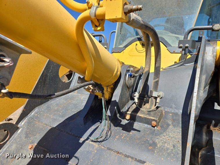 image for item EB1407 2015 Komatsu WA320-7 wheel loader