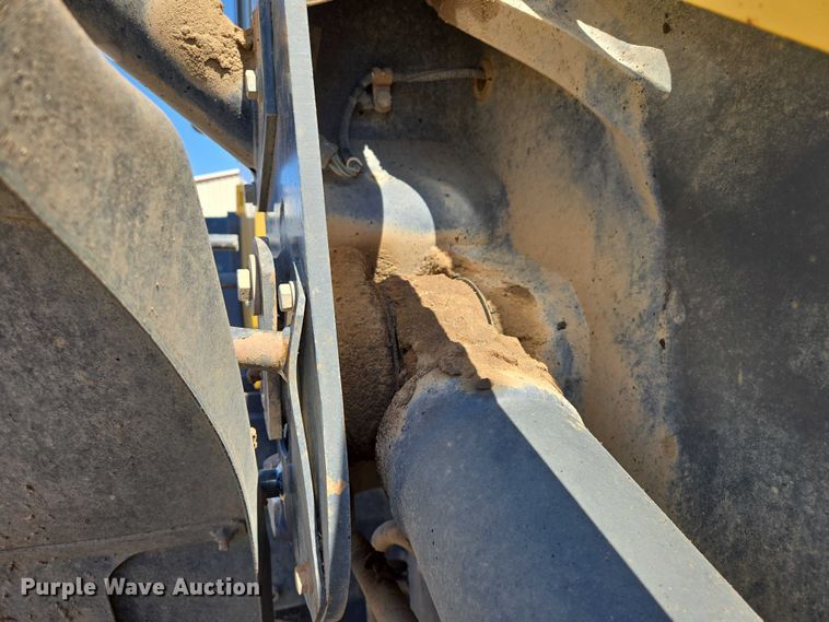 image for item EB1407 2015 Komatsu WA320-7 wheel loader