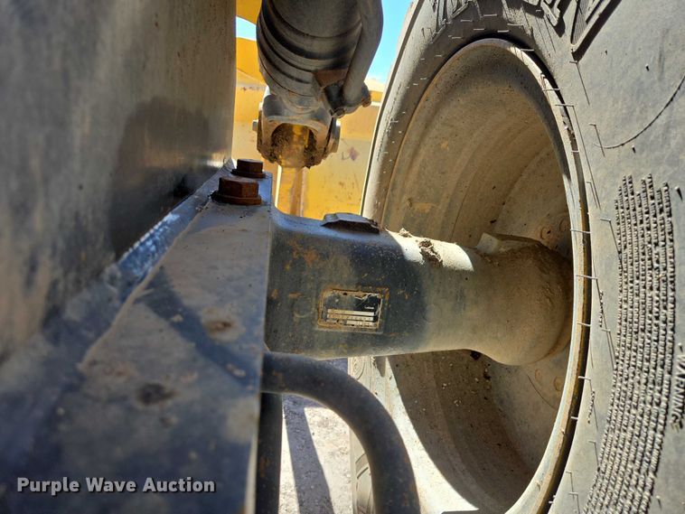 image for item EB1407 2015 Komatsu WA320-7 wheel loader