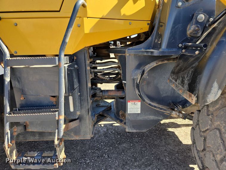 image for item EB1407 2015 Komatsu WA320-7 wheel loader