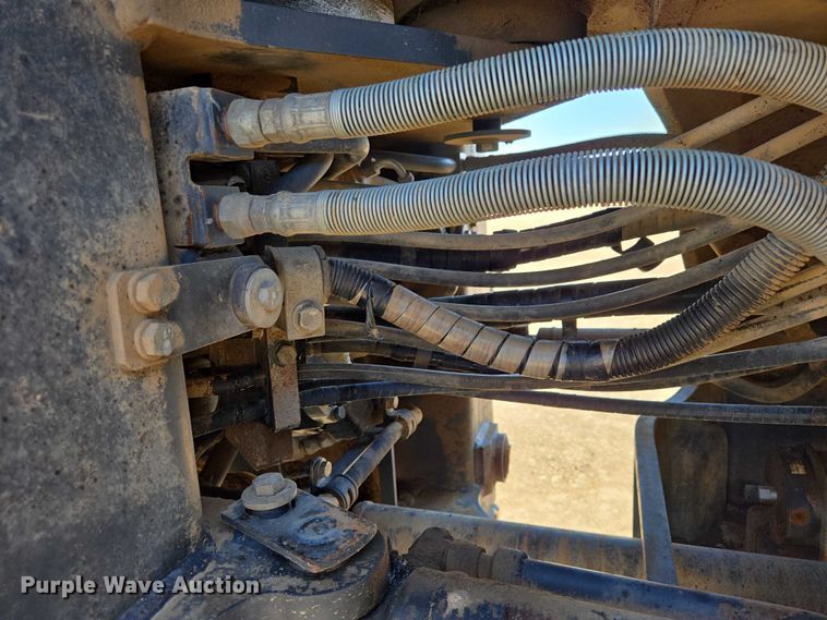 image for item EB1407 2015 Komatsu WA320-7 wheel loader