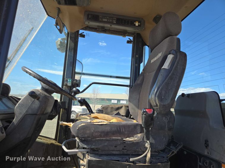 image for item EB1407 2015 Komatsu WA320-7 wheel loader