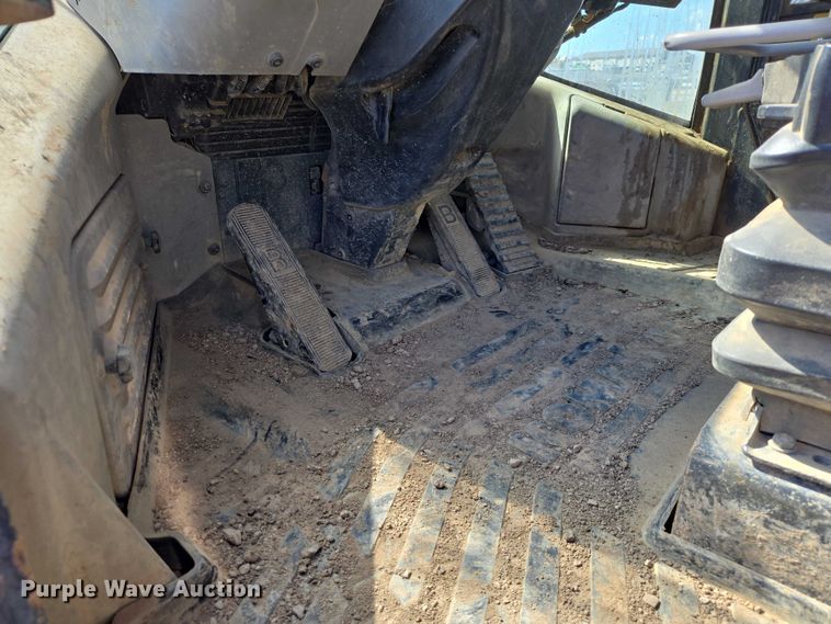 image for item EB1407 2015 Komatsu WA320-7 wheel loader